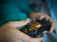 4 Hacks To Help You Protect Your Wrist While Gaming